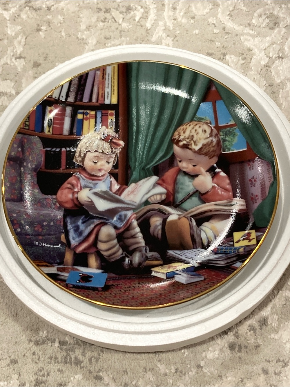 Hummel Budding Scholars Decorative Plate with COA 1991